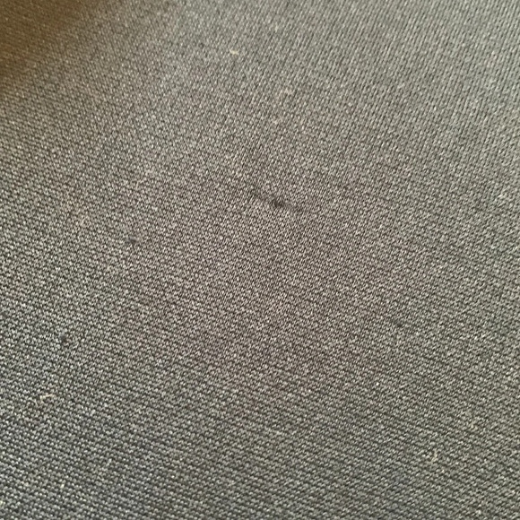 Under Armour size Large hoodie - Picture 5 of 5